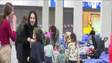 Німеччина почала розподіляти біженців по різних регіонах країни