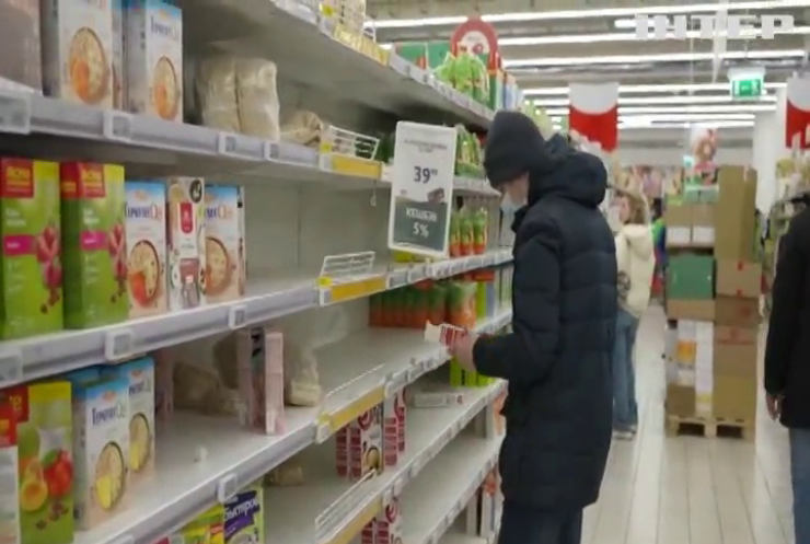 Битва за цукор: які ще продовольчі товари розгрібають росіяни