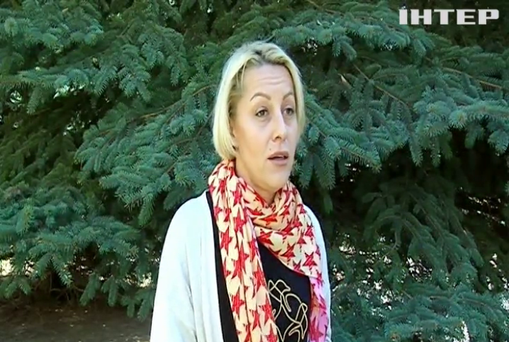 Жінка з Гостомеля збирає свідчення українців про російські воєнні злочини