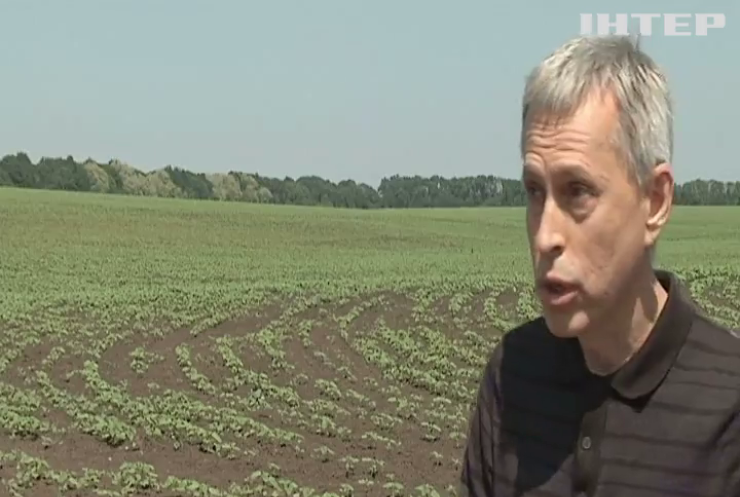 На Запоріжжі аграрії працюють на полях під звуки ворожих обстрілів