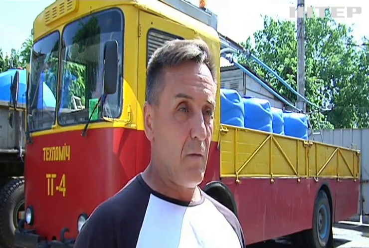 У Миколаєві переорієнтували електротранспорт: тролейбусами возять питну воду