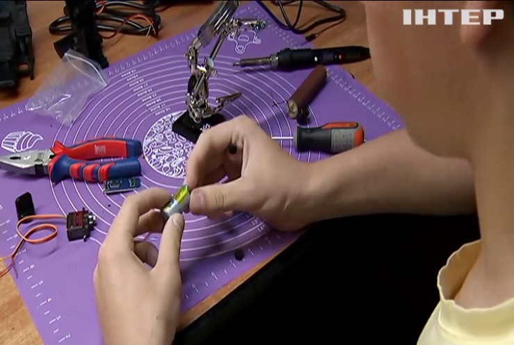Студенти КПІ майструють дрони з електронних сигарет
