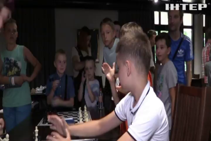 Дитячий турнір з шахів в Ужгороді зібрав понад пів сотні дітей з усієї України