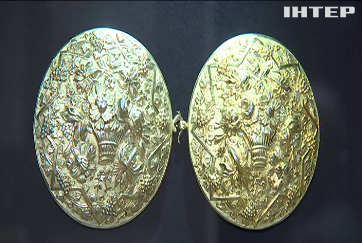 В скарбниці Національного музею історії України відкрилася колекція кримськотатарських артефактів