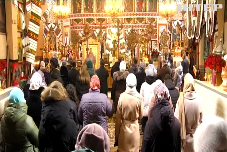 Синод ПЦУ дозволив своїм парафіям за бажанням переходити на святкування Різдва 25 грудня: які умови 
