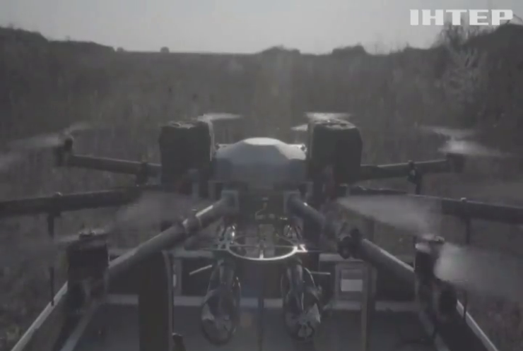 "Армія дронів" поповнилася ще вісьмома десятками безпілотників: як бойові "пташки" працюють на фронті