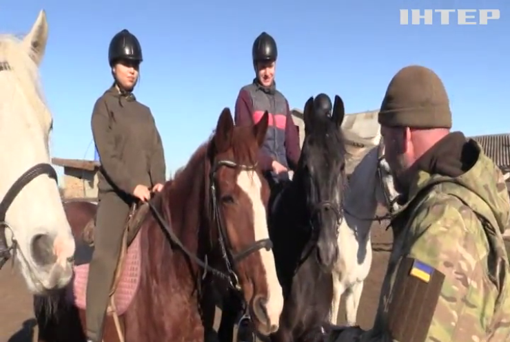 На Одещині група ентузіастів рятує коней
