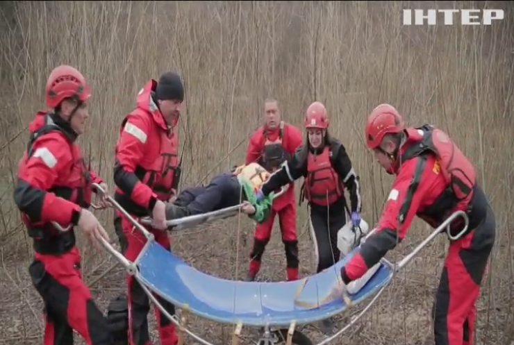Стартує сезон сплавів гірськими річками на Буковині: як готуються рятувальники до порятунку екстремалів