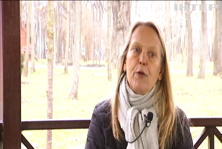 Вона врятувала 43 життя: історія жінки зі Швеції, що евакуювала групу людей з інвалідністю 