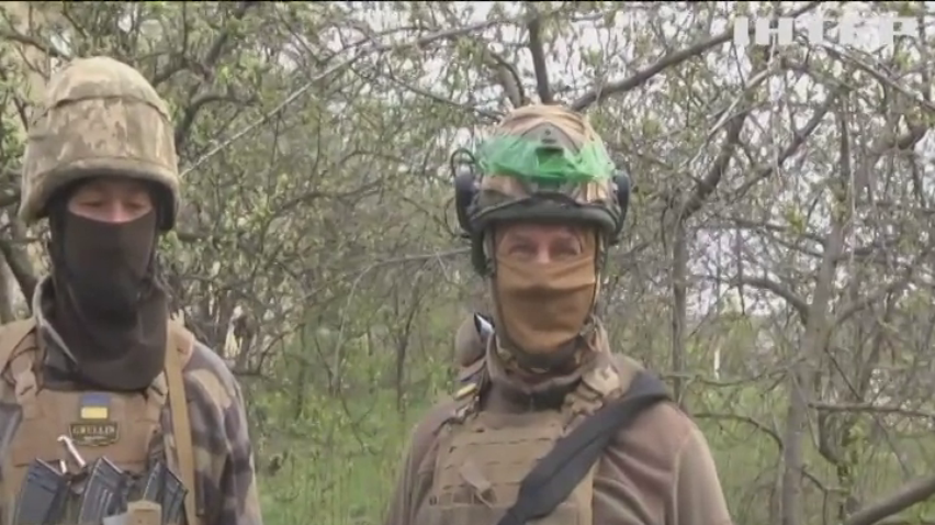 Історія волонтерів, що везуть важливі вантажі в саме пекло - місто Бахмут