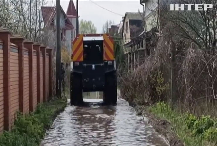 Весняне водопілля іде на спад: репортаж із затоплених населених пунктів неподалік Києва