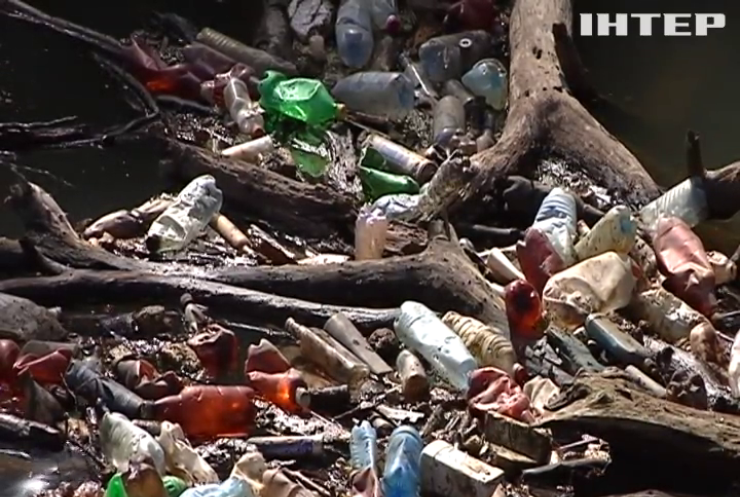 Туристичне Закарпаття тоне у смітті: як уберегти край від відходів