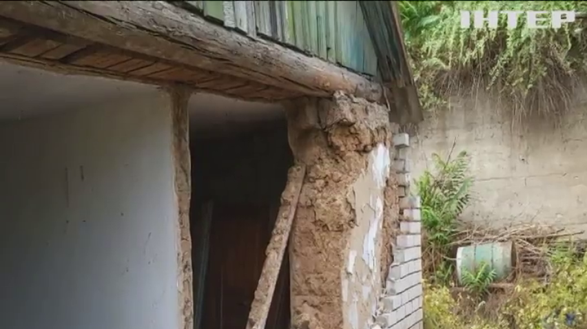Вже три тижні на Херсонщині долають наслідки підриву Каховської ГЕС: допомагають волонтери з усієї країни