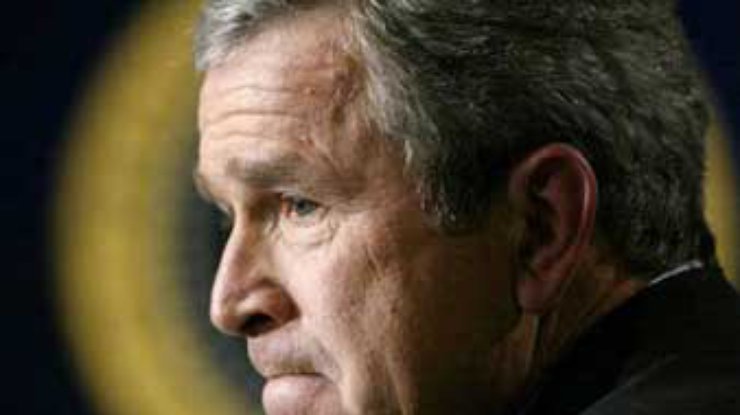 Отец погибшего в Ираке морского пехотинца призвал Буша задуматься