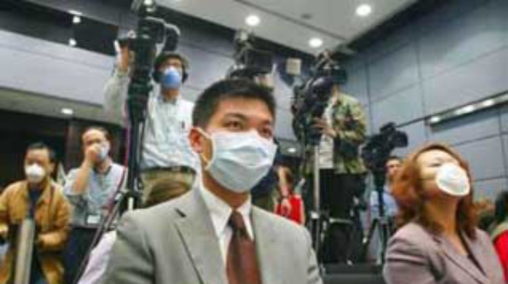 ВОЗ выдала инструкции азиатским аэропортам на случай обнаружения у пассажиров атипичной пневмонии