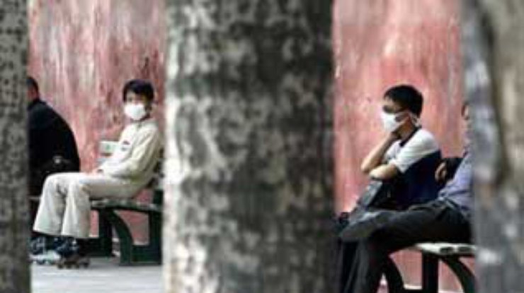 За последние сутки еще 117 китайцев заболели атипичной пневмонией