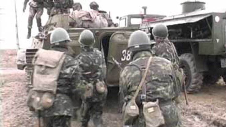 Украинский батальон химзащиты провел показательные учения в Кувейте