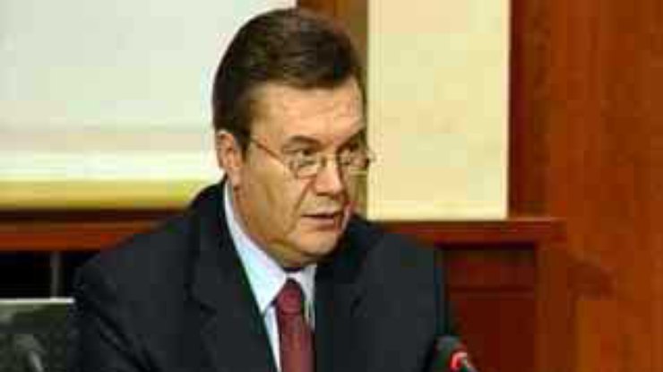 Янукович выступает за создание блока партий на базе Партии регионов для участия в президентских выборах
