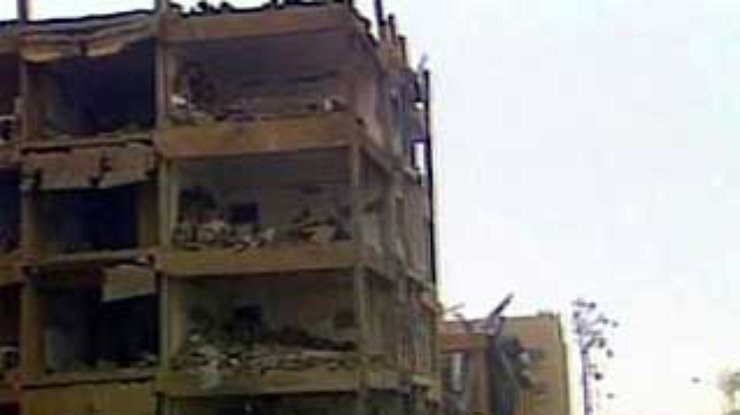 Камикадзе атаковали в Эр-Рияде район для иностранцев