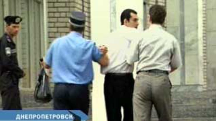 Днепропетровск: из здания суда бежали 6 опасных преступников