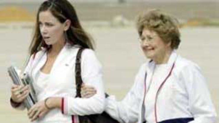 Барбара Буш не пострадала при взрыве в Йеле
