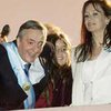 В Аргентине приступил к обязанностям новый президент страны Нестор Киршнер