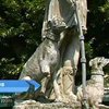 Оригинальный способ собрать деньги на реставрацию памятника