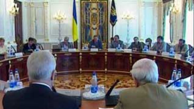 Президент обсудил с лидерами парламентских фракций будущее политической реформы