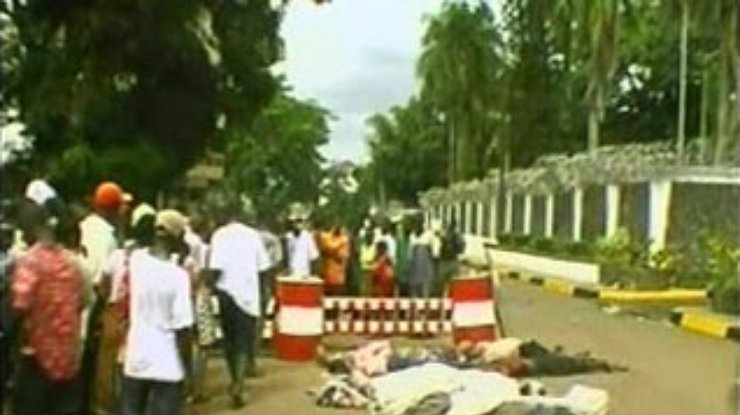 В столице Либерии объявлено временное перемирие