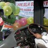 Пакистанский автобус впервые за 18 месяцев пересек границу Индии