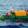 12 кубинских иммигрантов пытались "доплыть" до побережья США на старом грузовике