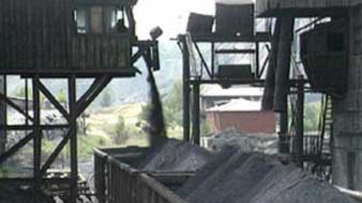 Кабмин намерен приватизировать угольные шахты до 2005