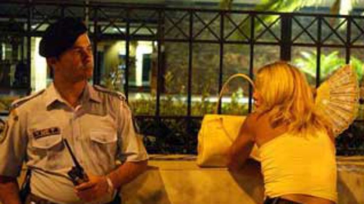 Греческого полицейского, обвиняемого в изнасиловании украинки, оправдали