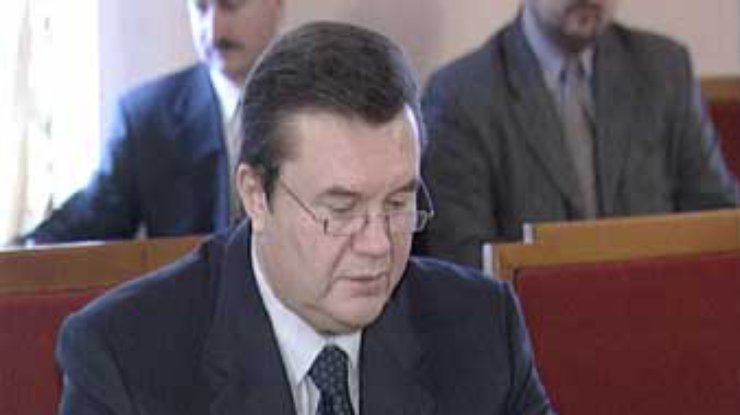 Янукович прогнозирует согласование с США условий вступления Украины в ВТО в начале 2004