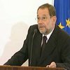 Солана: сербские и албанские политики должны действовать осторожно на переговорах