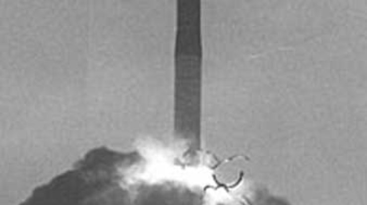 В Пакистане снова испытана ракета класса "земля-земля"