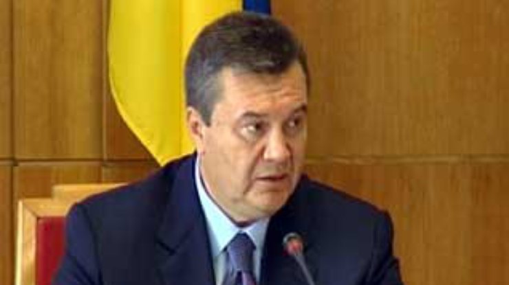 Янукович предлагает обсудить ситуацию в Керченском проливе с главой правительства России