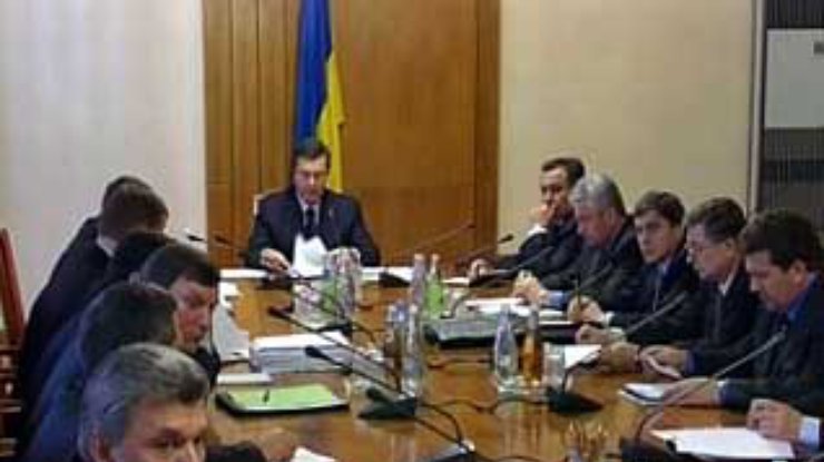 Ситуацию вокруг Тузлы на закрытом заседании обсудили члены правительства и депутаты