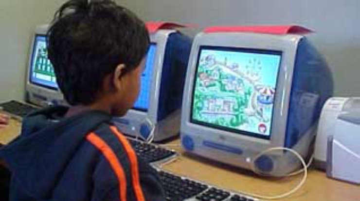 Компьютером пользуются почти 90 процентов американских детей