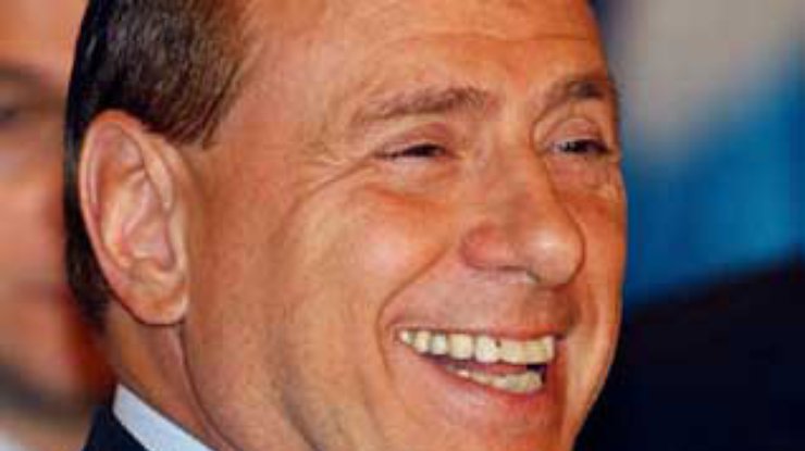 Берлускони - романтик и поэт-песенник