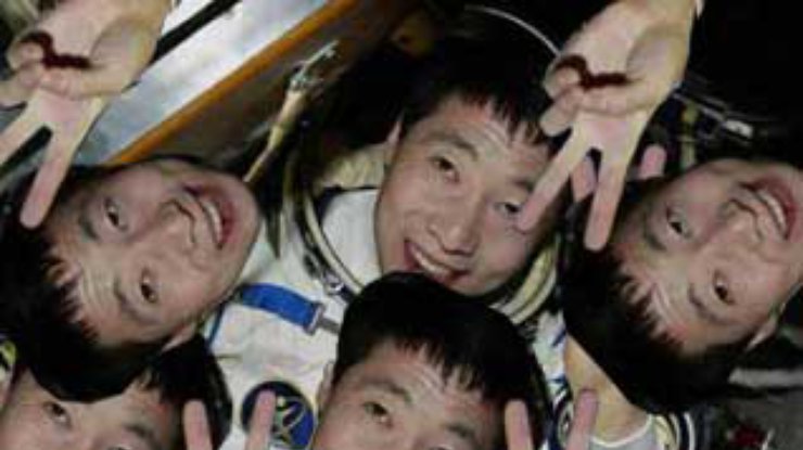 Китай собирается отправить в космос сразу нескольких тайконавтов?