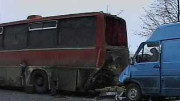 2 человека погибли, 2 ранены в результате ДТП на трассе Харьков-Симферополь