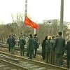 Сотрудники Лисичанского содового завода перекрыли железную дорогу