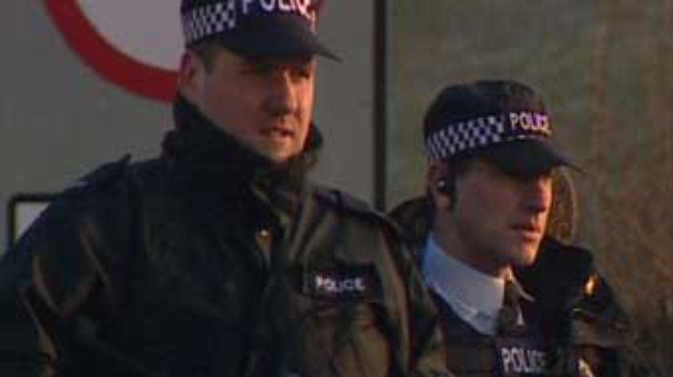 В Великобритании задержаны 14 человек по подозрению в связях с террористическими структурами
