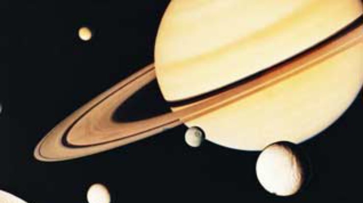 Ученые восхищаются Сатурном