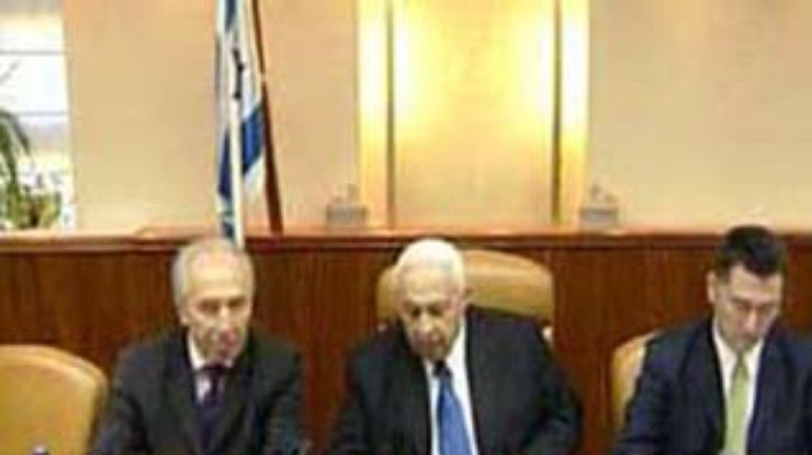 Израильские поселенцы объявили "войну" премьер-министру Шарону