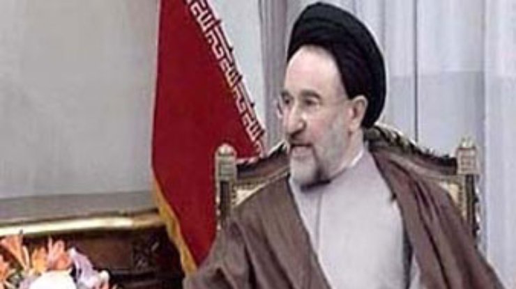 Президент Ирана Хатами пообещал восстановить Бам за два года