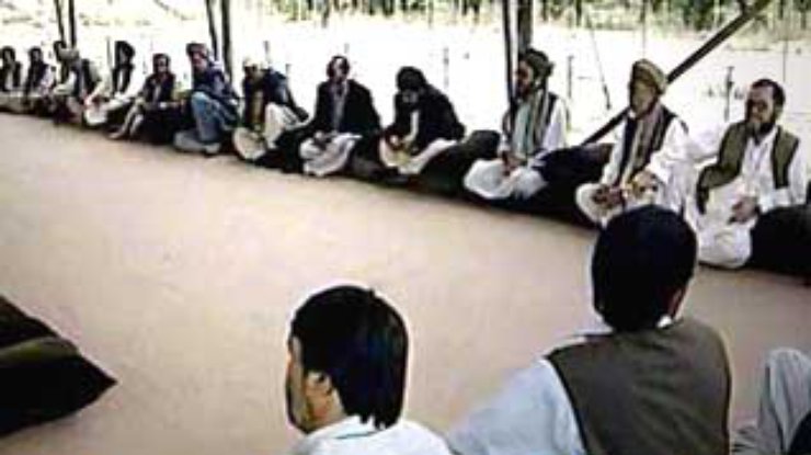 Лойя джирга приняла проект Конституции Афганистана