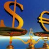 Эксперты призывают Европейский центробанк взять под контроль падение курса доллара
