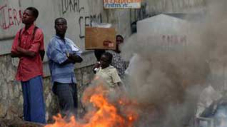 В столице Гаити полиция разогнала студенческую демонстрацию